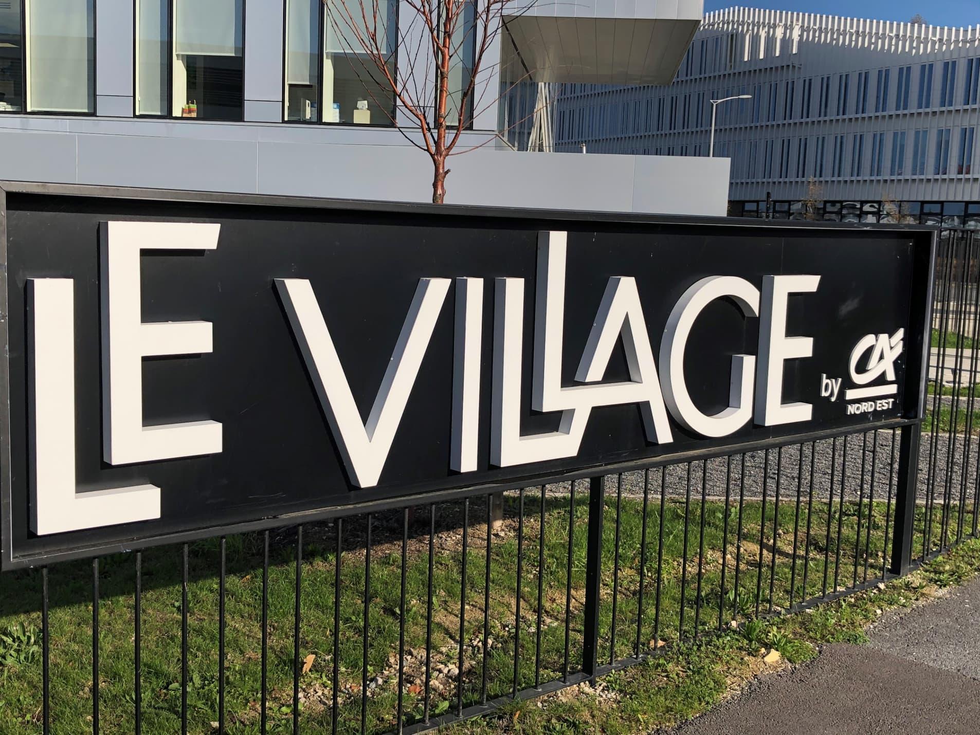 le reseau village by ca 12 ans dutilite a leconomie et a linnovation ff2d9833